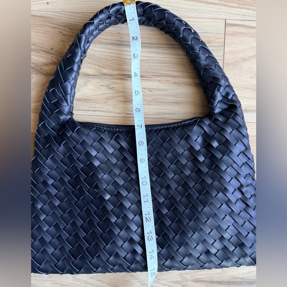 Walter Baker Black Woven Vegan Leather Shoulder Bag. - Picture 3 of 7